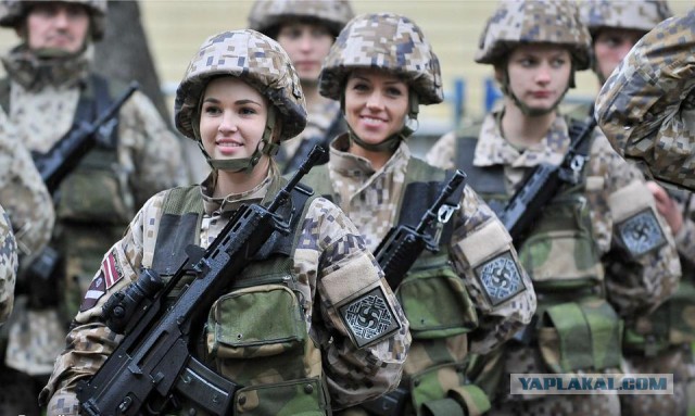 Военный парад в Риге 18 ноября 2016 года