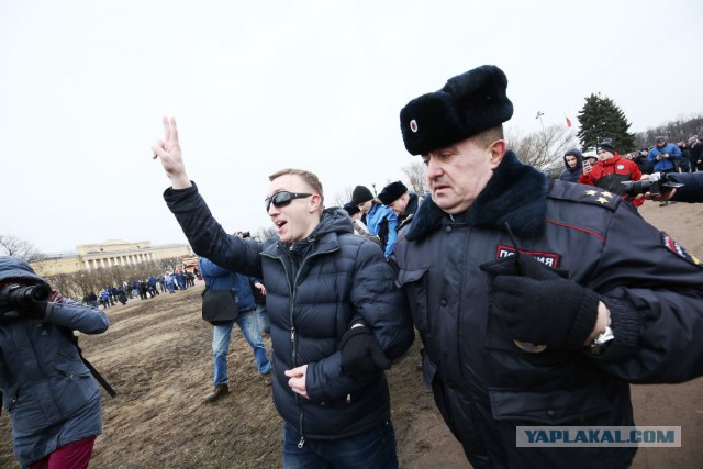Задержания происходят на антикоррупционных акциях «Он нам не Димон»