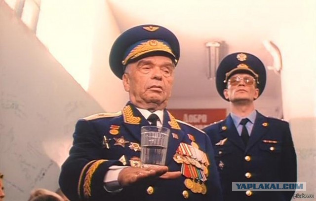 Берлога холостяка в гаражах Нового Уренгоя