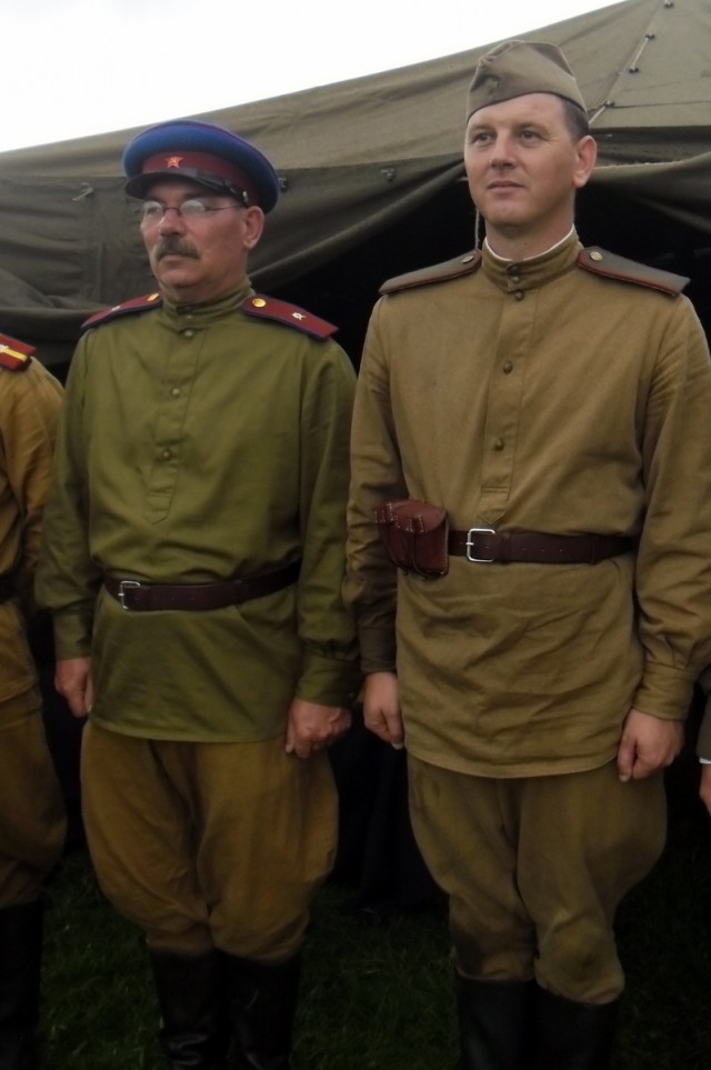 Выставка оружия в пригороде Окленда (Новая Зеландия)