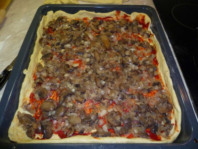 Пятничные посиделки на теплотрассе ©