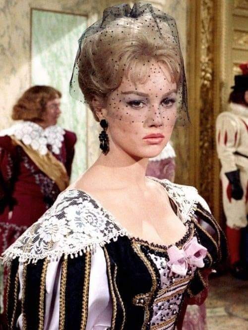 Редкие кадры и архивные снимки 24.11.21