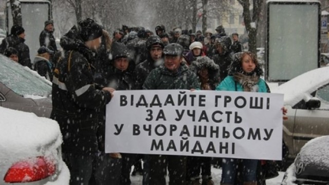 Зеленский готов подписывать мирные соглашения с Россией при условии, если Запад примет Украину в ЕС и станет гарантом договора