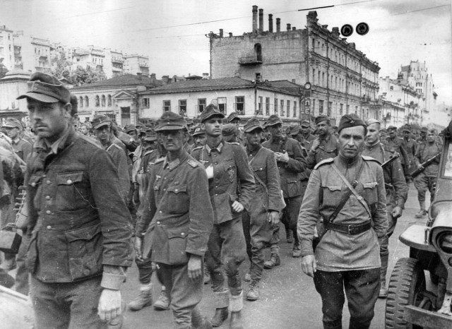 Паламар попросил отпустить боевиков с "Азовстали" ради "праздника Пасхи"