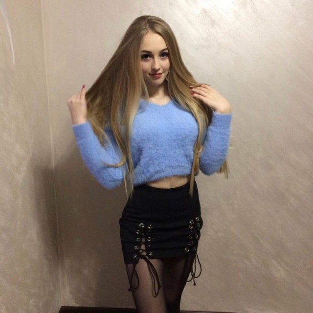 Девушки в мини