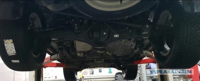 В России продают Toyota Land Cruiser 200 2014 г.в. с пробегом всего 6150 км. Авто оценили "всего" в 8,28 млн. рублей (105 тыс. д
