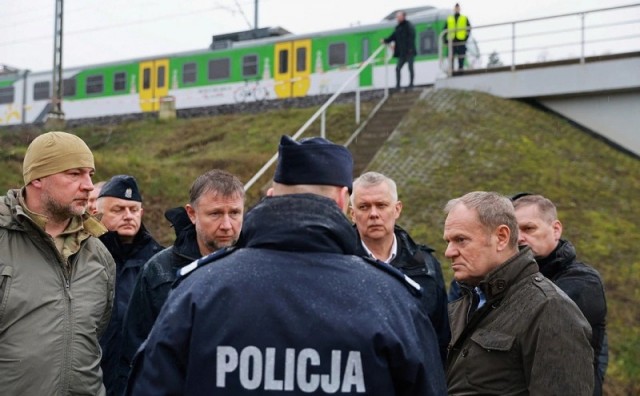 Туск назвал подозреваемых в диверсии на железной дороге в Польше