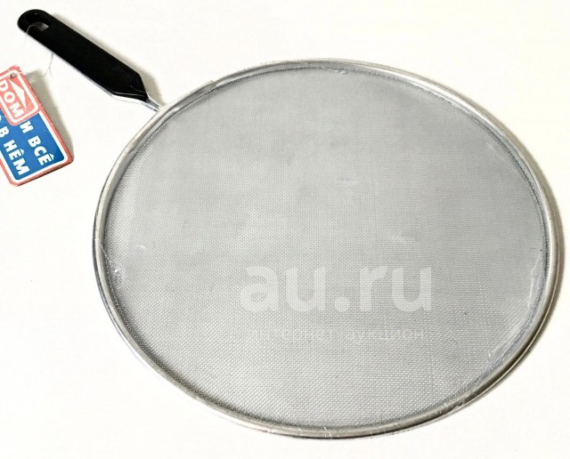 Картофель жаренный на сале с луком и чесноком