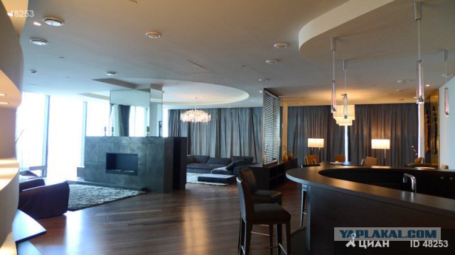 "Москва-Сити": город пустых небоскребов