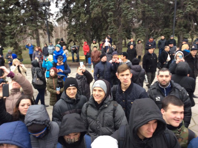 Демонтаж памятника Ленину в Запорожье