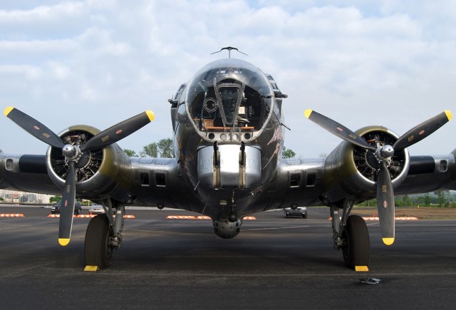 Легендарная машина войны: Boeing B-17 Летающая Крепость