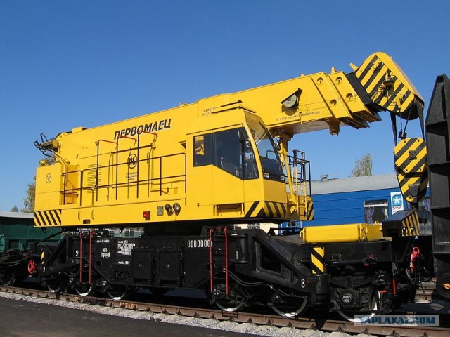 Тролллейбус и пассажиры