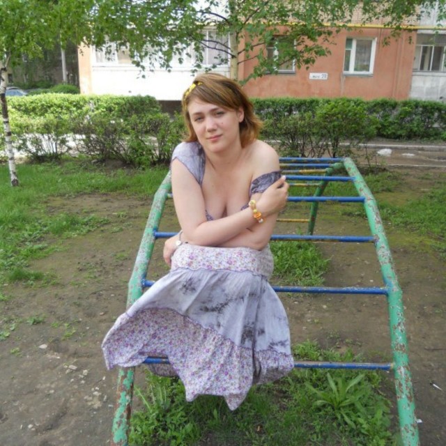 Поглядим на девок? (пятничная)