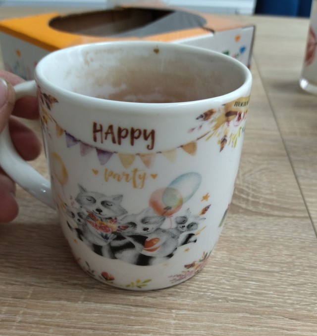 А из какой кружки вы пьёте на работе?