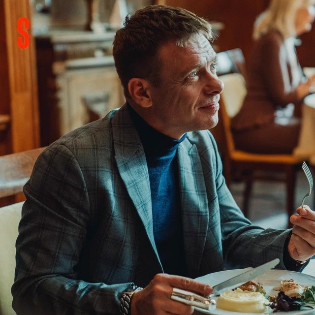 Сегодня Павлу Майкову 48 лет