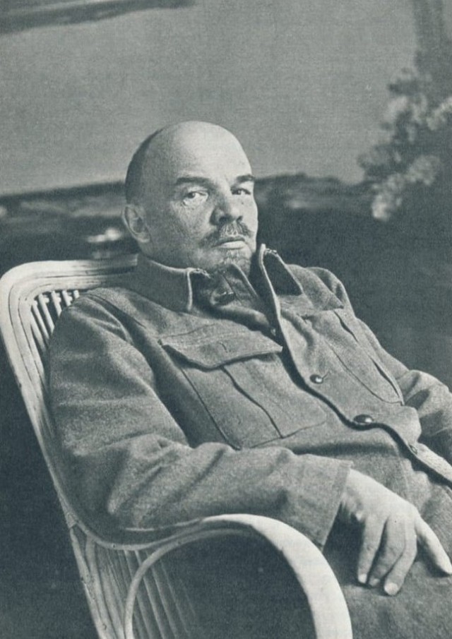 Что происходит? Это стабильность или импортозамещение?