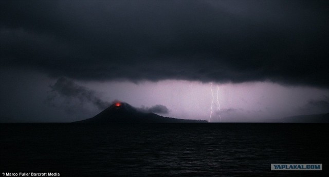 Вулкан Krakatoa проснулся
