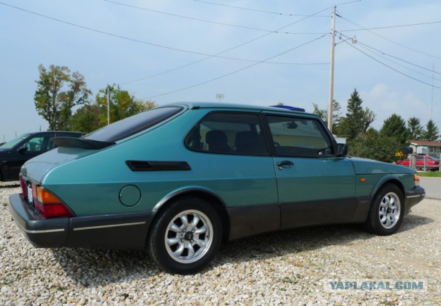Старенький SAAB