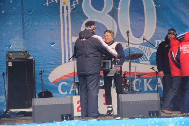 В Петрозаводске победителям "Лыжни России" вручили попкорн