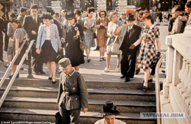 Пленные американцы в Париже летом 1944 года