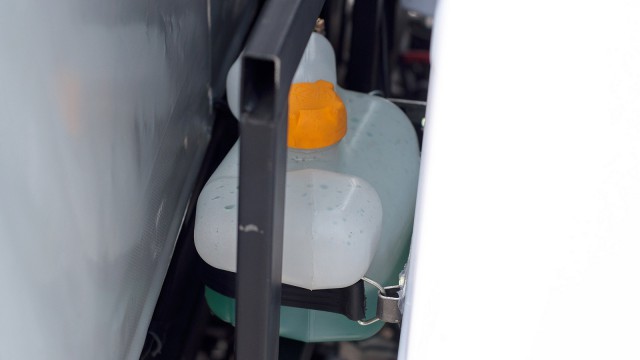 Тонна в фургоне, задний мост от Шахи: первый тест-драйв грузового трицикла “Шмель”