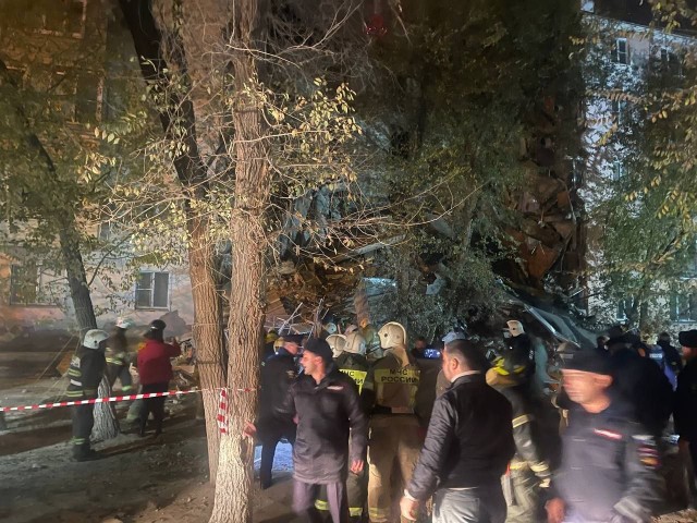 В Астрахани обрушилась часть пятиэтажного жилого дома