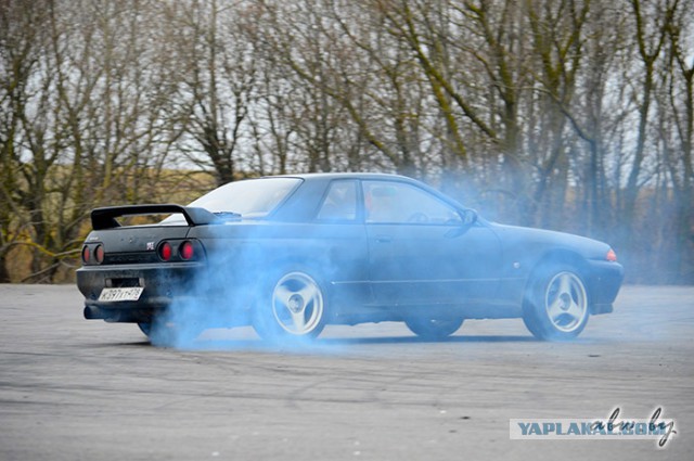 Nissan GT-R R32: высокотехнологичная 25лет ракета