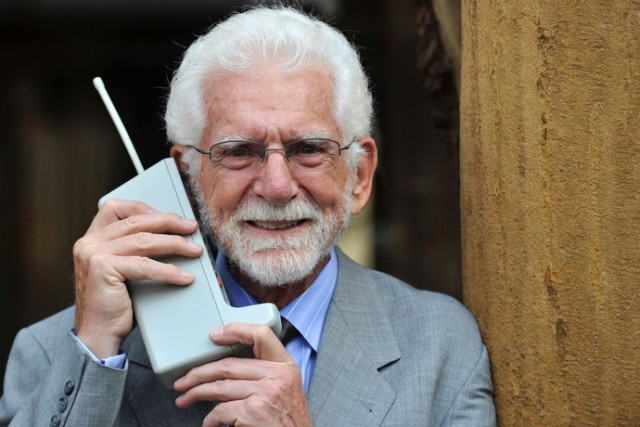 Мобильная ностальгия: топ-10 телефонов Motorola