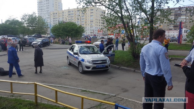 В Челябинске полицейский открыл стрельбу по хулигану, разгромившему «скорую»