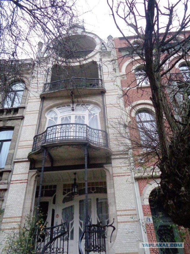 Есть в Антверпене улица...