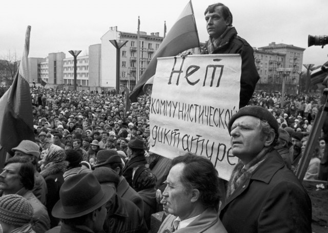 «"Вежливые люди" поставили ультиматум»: отряд якутского шамана Габышева объявил о самороспуске и прекращении похода на Москву