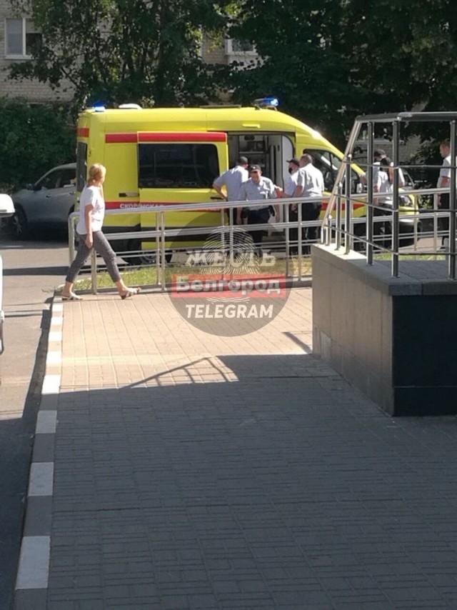 В Белгороде родители закрыли в машине годовалого ребёнка на жаре