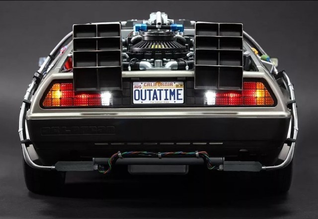 Автофото пост, DeLorean
