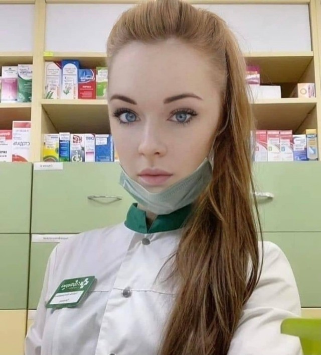 Девушки в униформе