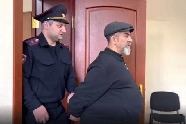 «Она - кричала, я – колол»: цыган нанес 130 ножевых беременной девушке после того, как пригласил ее на танец