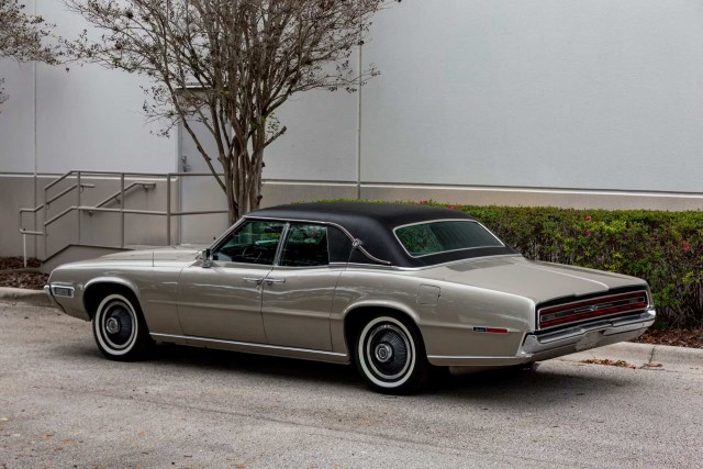 1968 Ford Thunderbird Landau Sedan. Автопятница №62.
