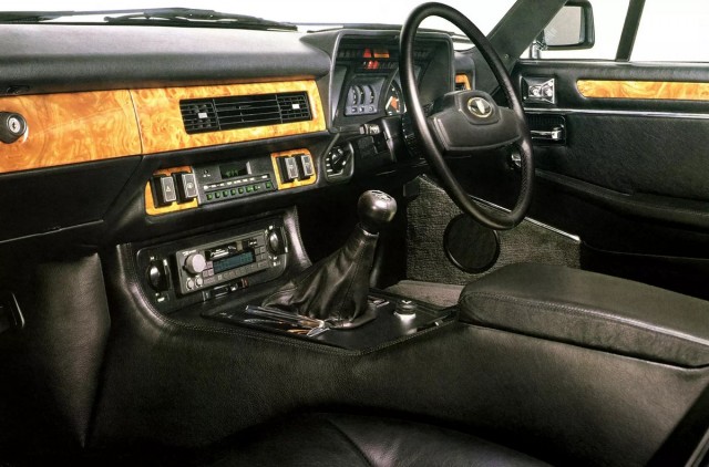 50 лет Jaguar XJS