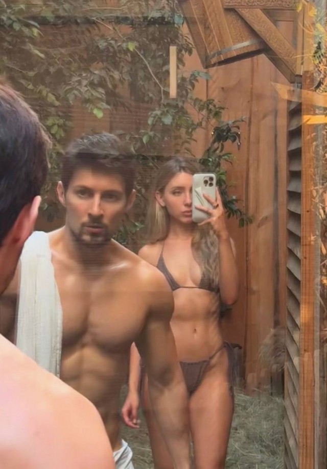 Девушка Павла Дурова Юлия показала их новую совместную фотографию