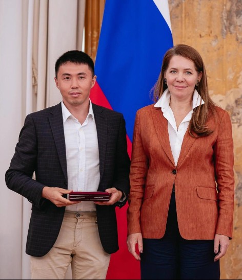 Новые "врачи" на "новых" территориях