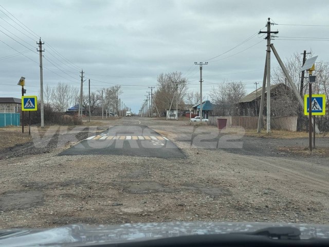 «Гаишники сказали нарисовать переход. А как мы нарисуем на песке?»