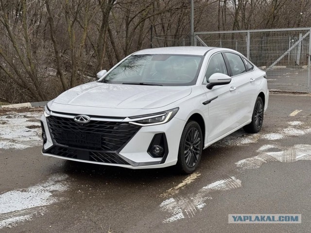 Обновлённая Toyota Camry вышла в предзаказ в Китае по цене Lada Vesta (*с учетом скидок)