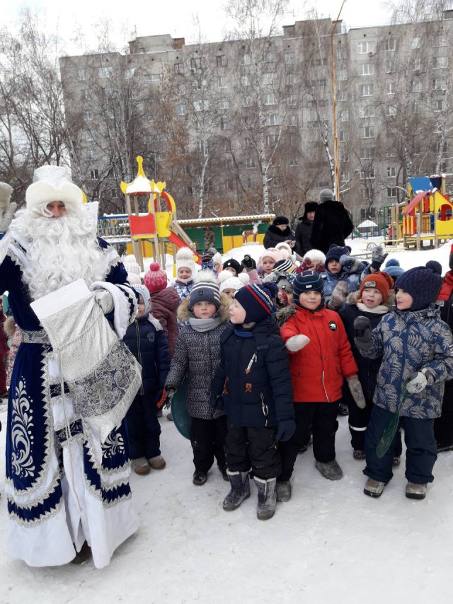 "Дед Мороз" умер на утреннике в детском саду в Кемерове