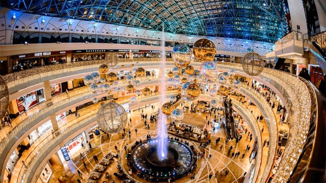 В Киеве разрисовали подземный переход. Юмористы