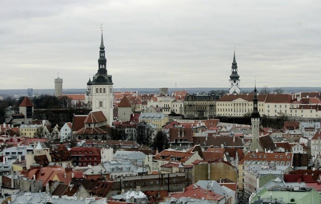 Эстония прекратила сегодня пропуск в страну российских граждан с шенгенскими визами, выданными эстонскими консульствами