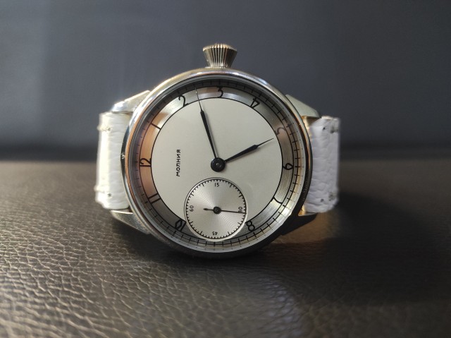 Часы, сделанные руками