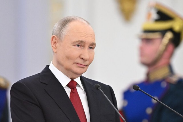 Путин напомнил о наличии у него 4-го разряда плотника