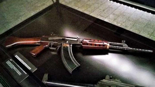 Тысячеликий АК Самые необычные инкарнации автомата Калашникова