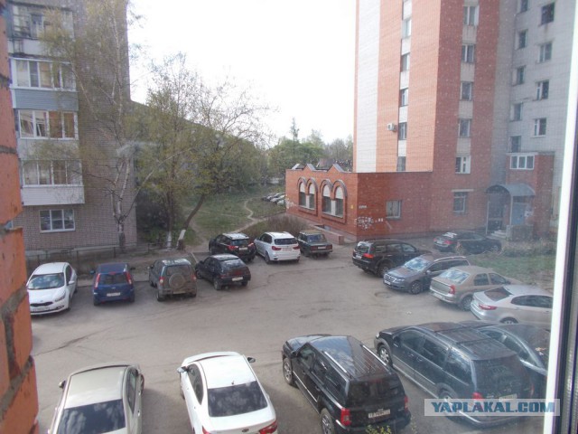 За окном