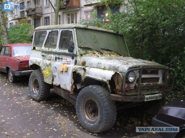 В 5 км от Твери. Надо было бы и пешком бы пришли