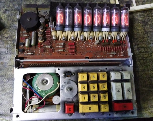 Ламповые часы на индикаторах Z5660M